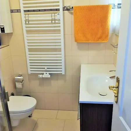 Ferienwohnung In Willingen Upland Mit Balkon, K1 Blick, Waschmaschine, Trockner, Am Skilift 아파트 빌링겐